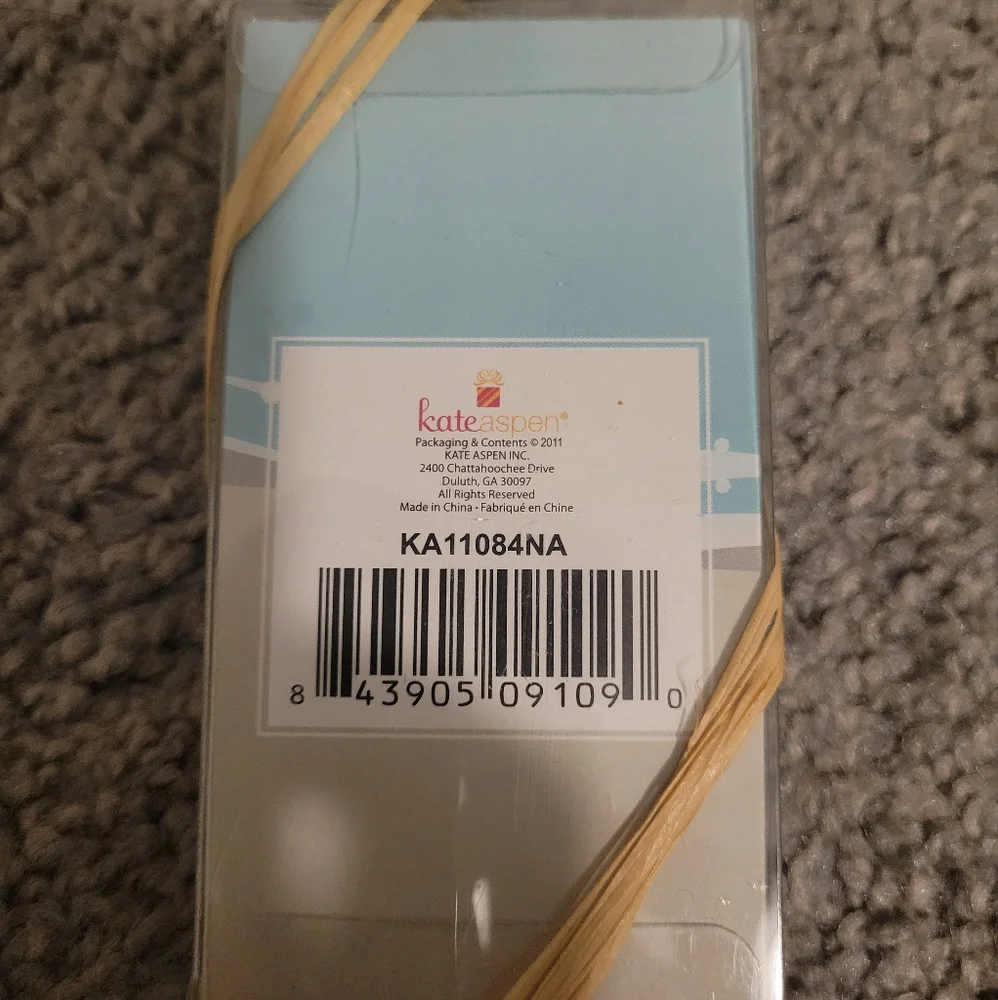 Nwt kate aspen flip flop bottle opener